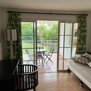 Appartement Dans Touristique Renomee - Exceptionnel Pour Un Sejour De Detente, Sainte-Anne (Grande-Terre)